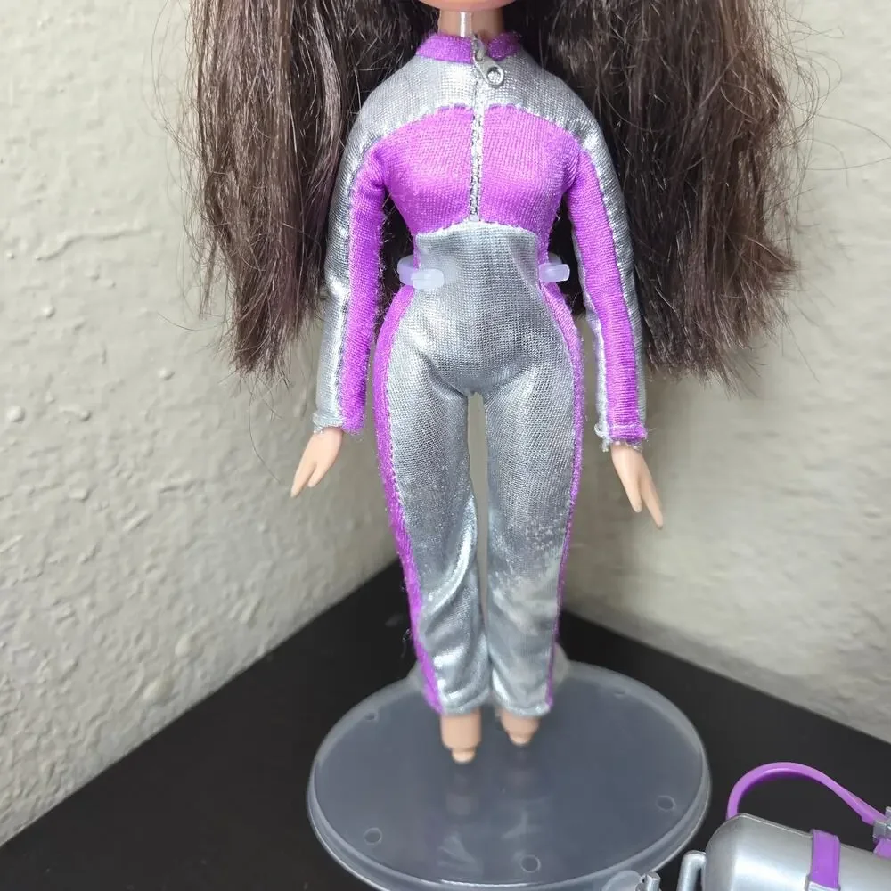 Bratz 2008 Play Sportz Scuba Diving Katia Doll with Scuba Outfit + Equipment